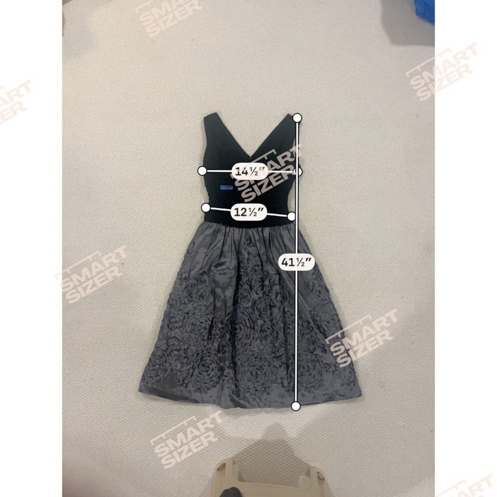 Jessica Howard Black Gray Floral  V-Neck Fit Flare Cocktail Dress 2 - Picture 6 of 10